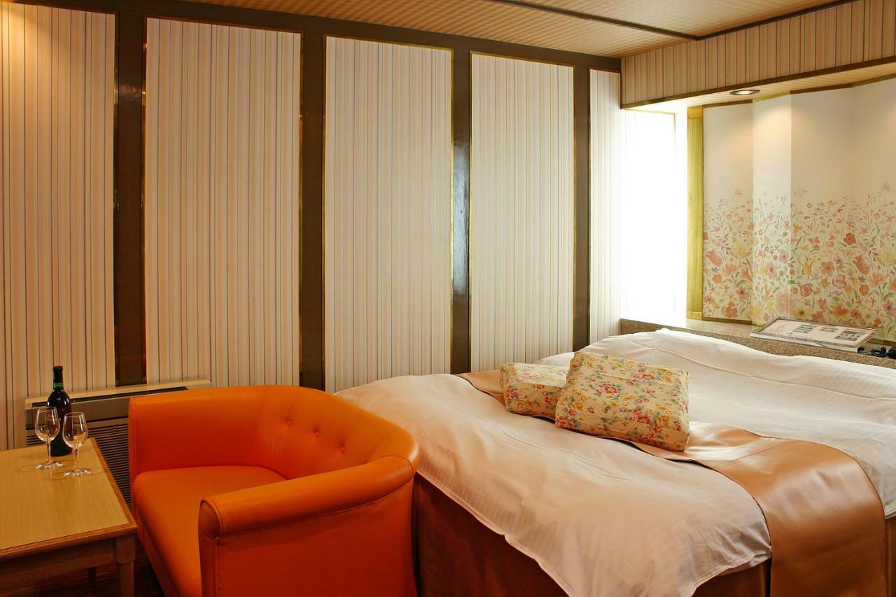 Hotel Chapel Story Sakaihigashi (Adults Only) Sakai  Dış mekan fotoğraf